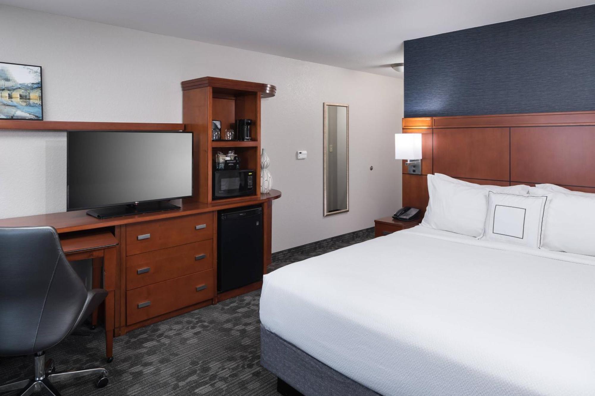 Courtyard By Marriott Austin Parmer Tech Ridge Esterno foto